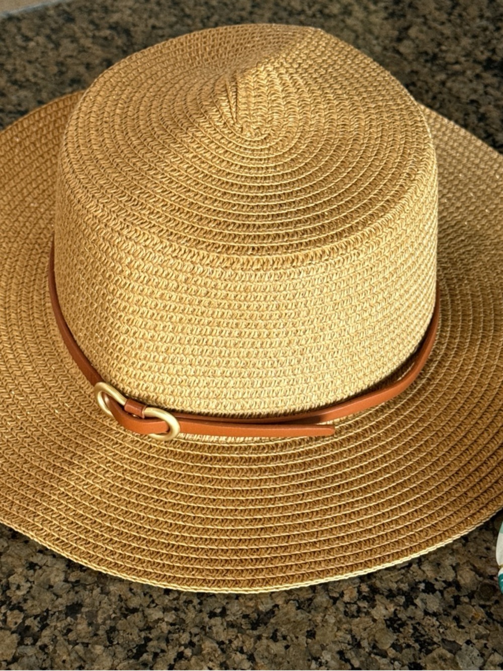 Capsule Collection - Accessory Wardrobe - Styled Bundle - Picture 13 of 15